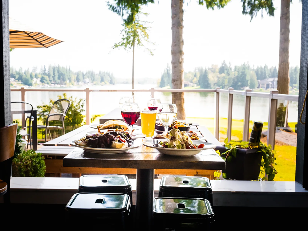 Table at Island Podge Restaurant